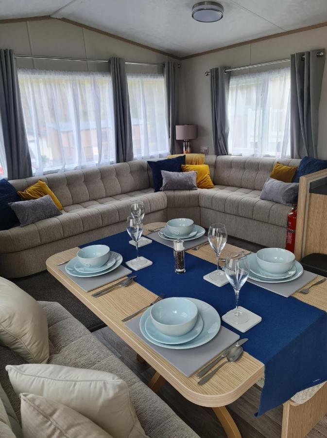 The Tiddler - Plot 101, Woodlands Lodge Retreat, New Quay, West Wales Llanina Exterior foto